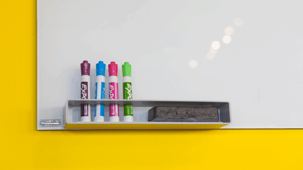 איך לשמור על לוח מגנטי